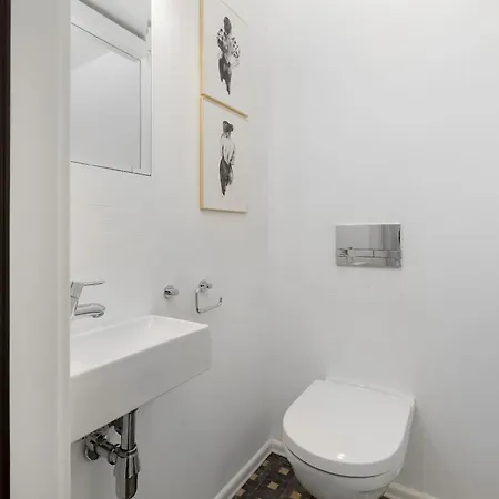 アパート Family With 3 Bedrooms & Air Conditioning In The Centre Of By Renters ヴロツワフ