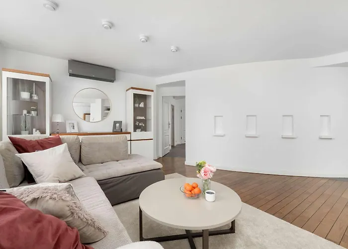 Family With 3 Bedrooms & Air Conditioning In The Centre Of By Renters * 브로츠와프